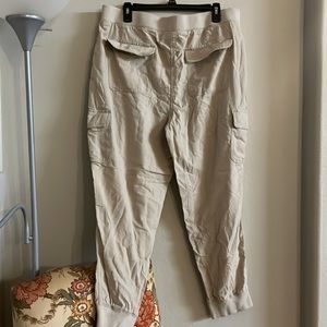 CHICO’S Cargo Beige Pants,size 3.   100%Cotton